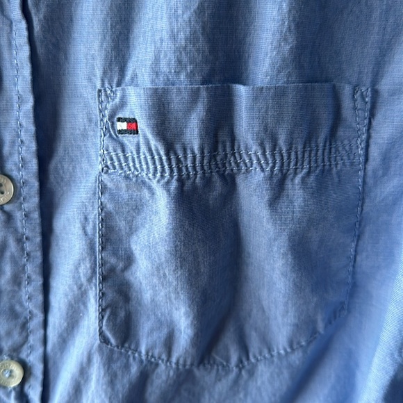 Tommy Hilfiger button down - Picture 6 of 6
